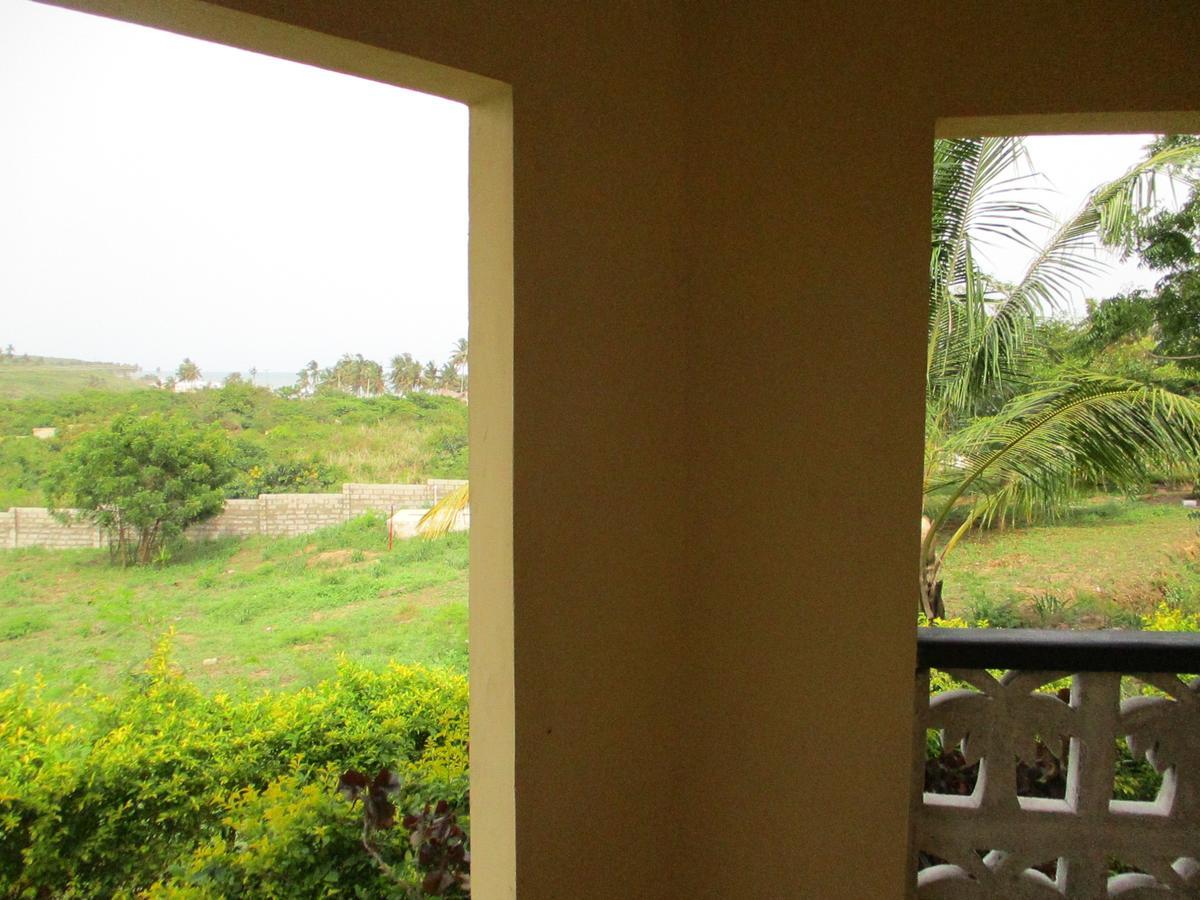 Paradise Ocean Resort Cape Coast Exterior photo